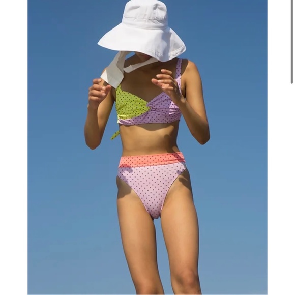 Tach Bikini Set - Picture 3 of 3